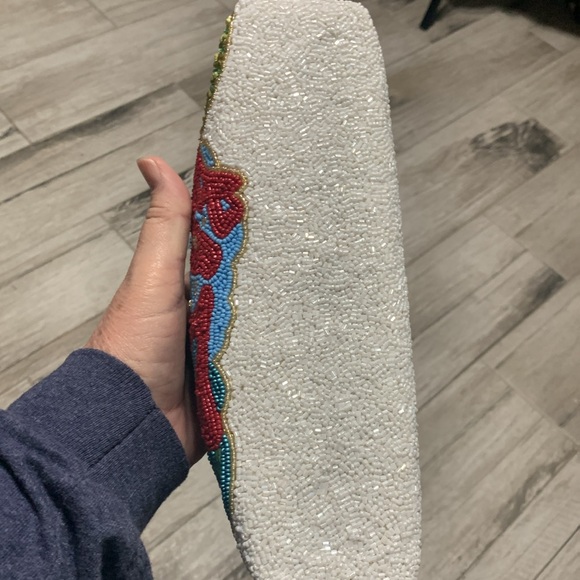 Tiana NY under the sea beautifully beaded clutch. - Picture 2 of 5